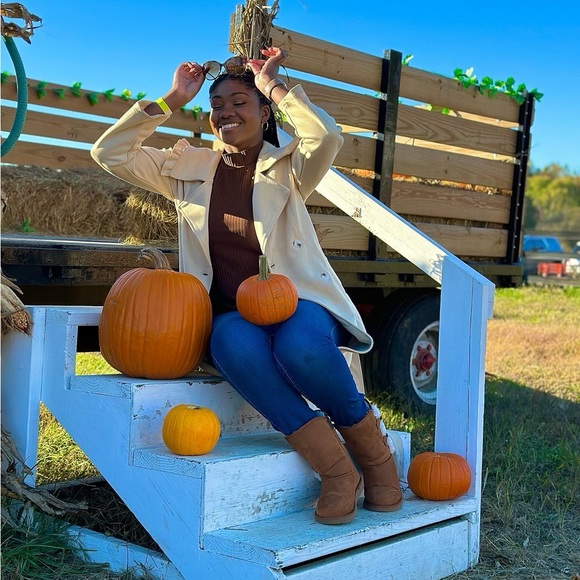 Meet your Posher, Dalencia - Picture 1 of 1